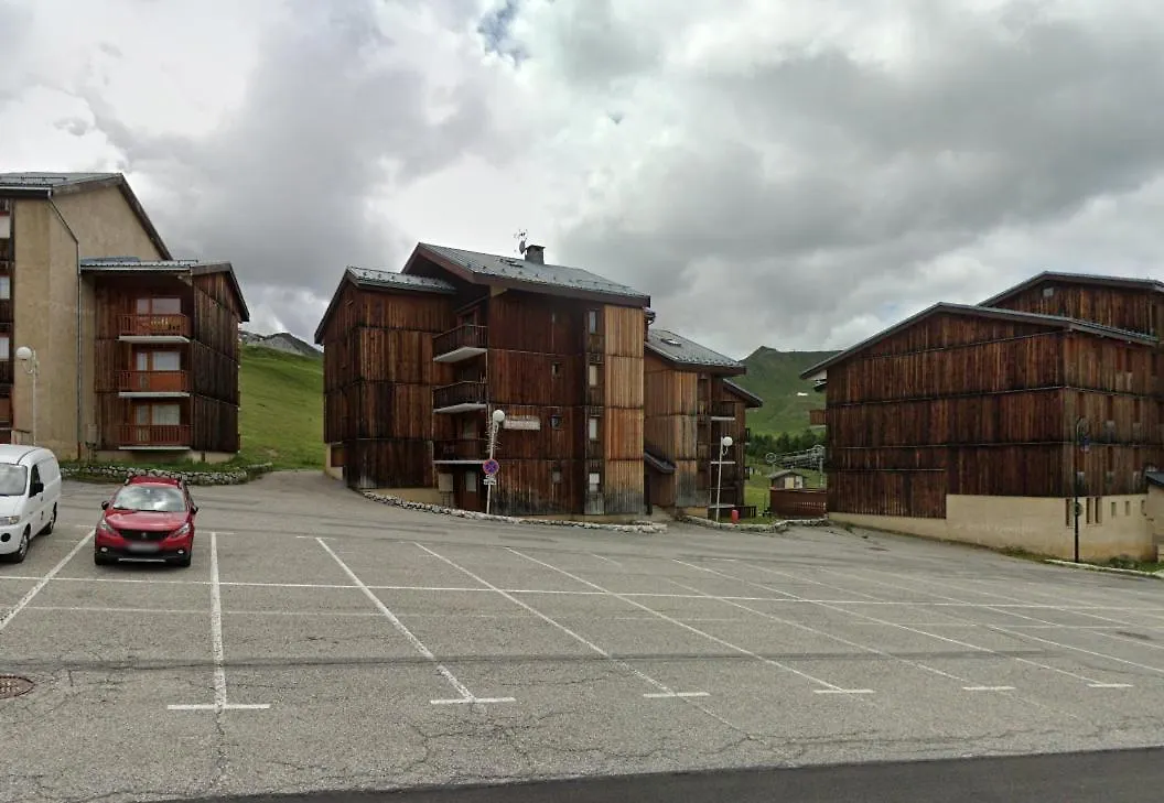 Apartment La Cabane Du Petit Loup, 4 Personnes, Skis Aux Pieds La Plagne-Tarentaise